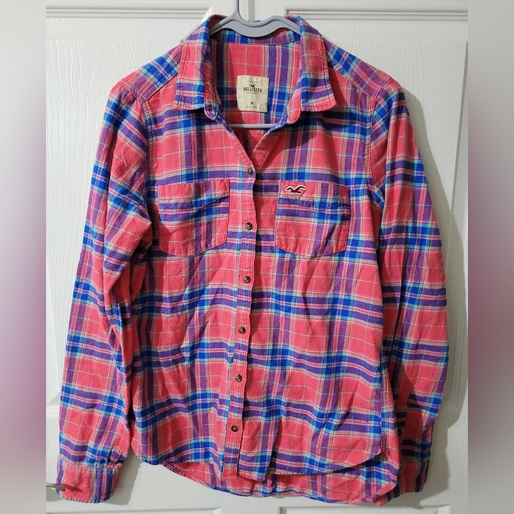 ⭐️ Hollister Plaid Flannel Top size Medium